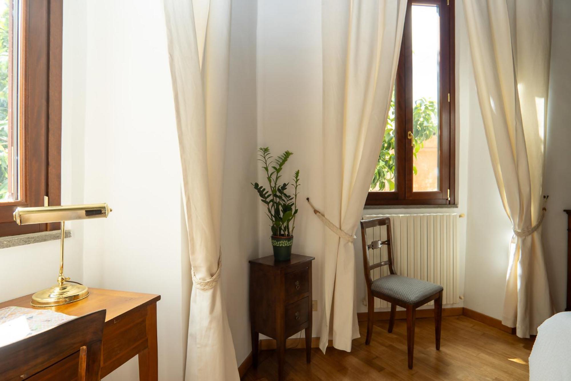 Beyond The Tiber Trastevere * Roma