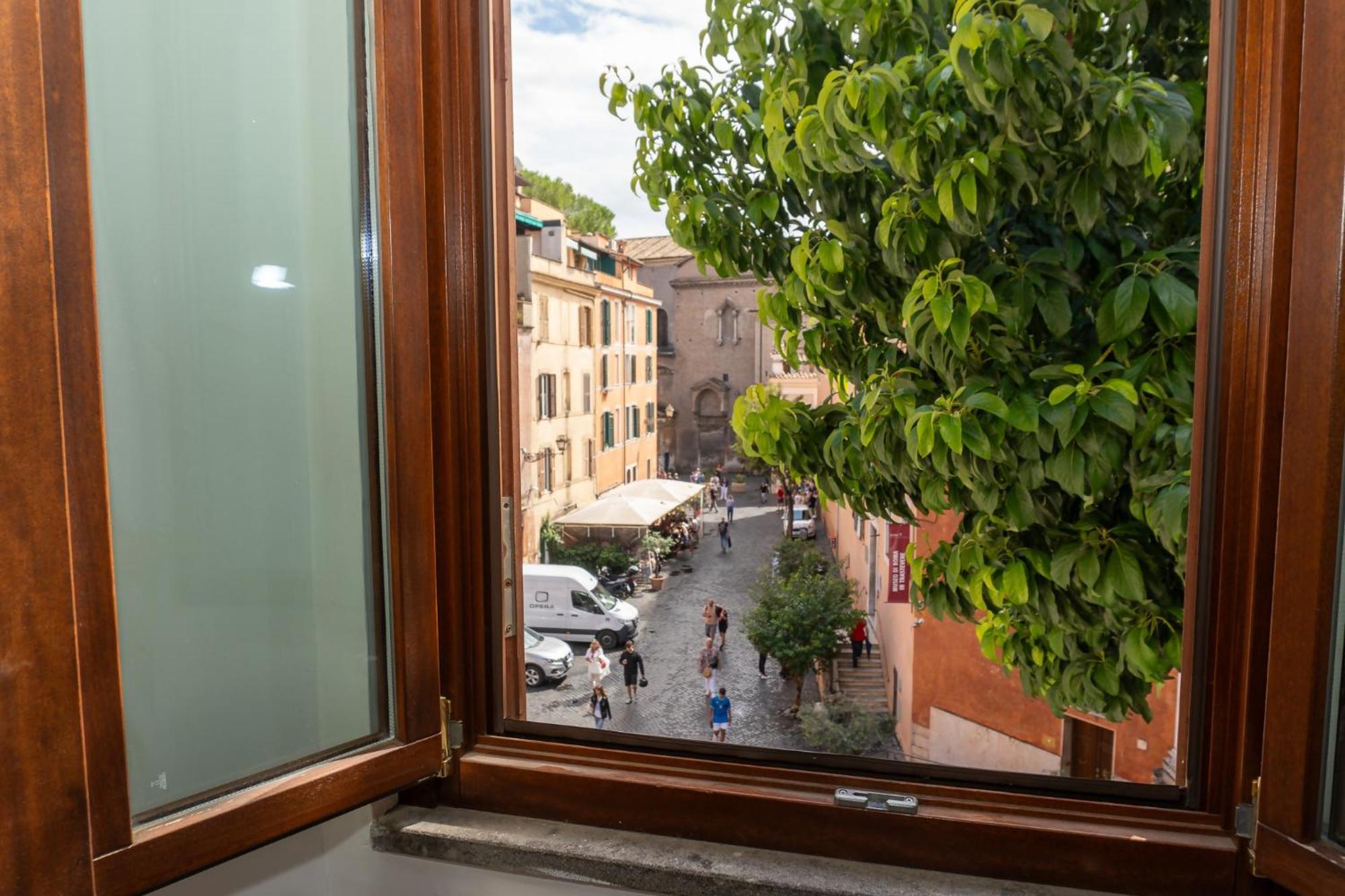 Beyond The Tiber Trastevere Roma